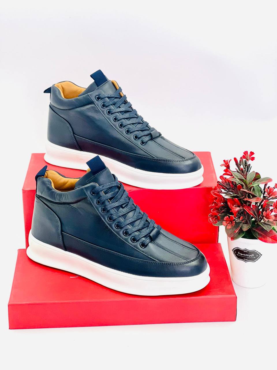 Timberland Solid Leather Boots with Durable Gum-sole (Navy Blue)